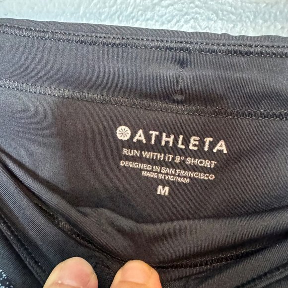 ATHLETA run with it short 3.5" in black static size M - Picture 4 of 7